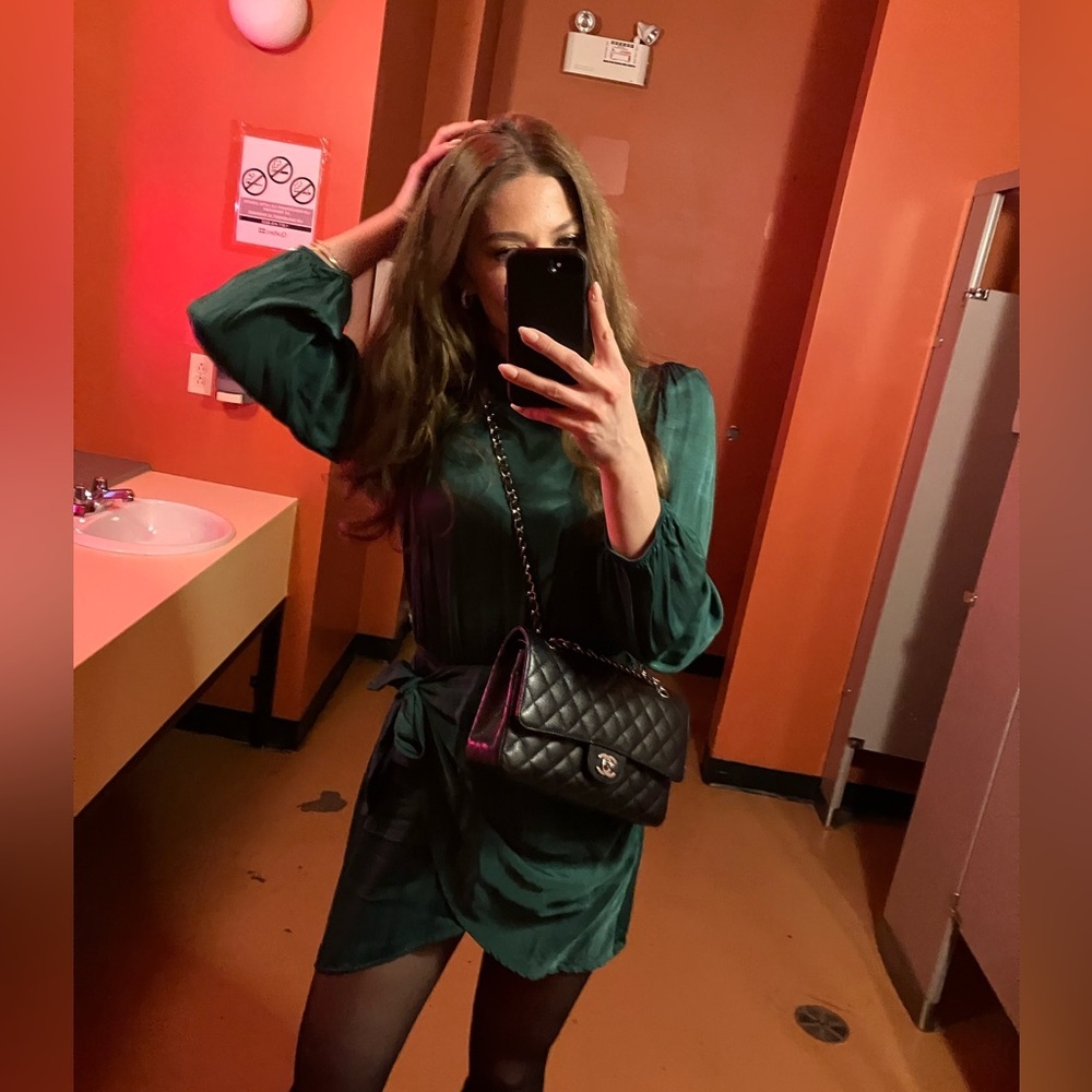 Green wrap dress 👗 - Picture 4 of 8